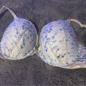 Victoria Secrent blue and white lace bra  super push up